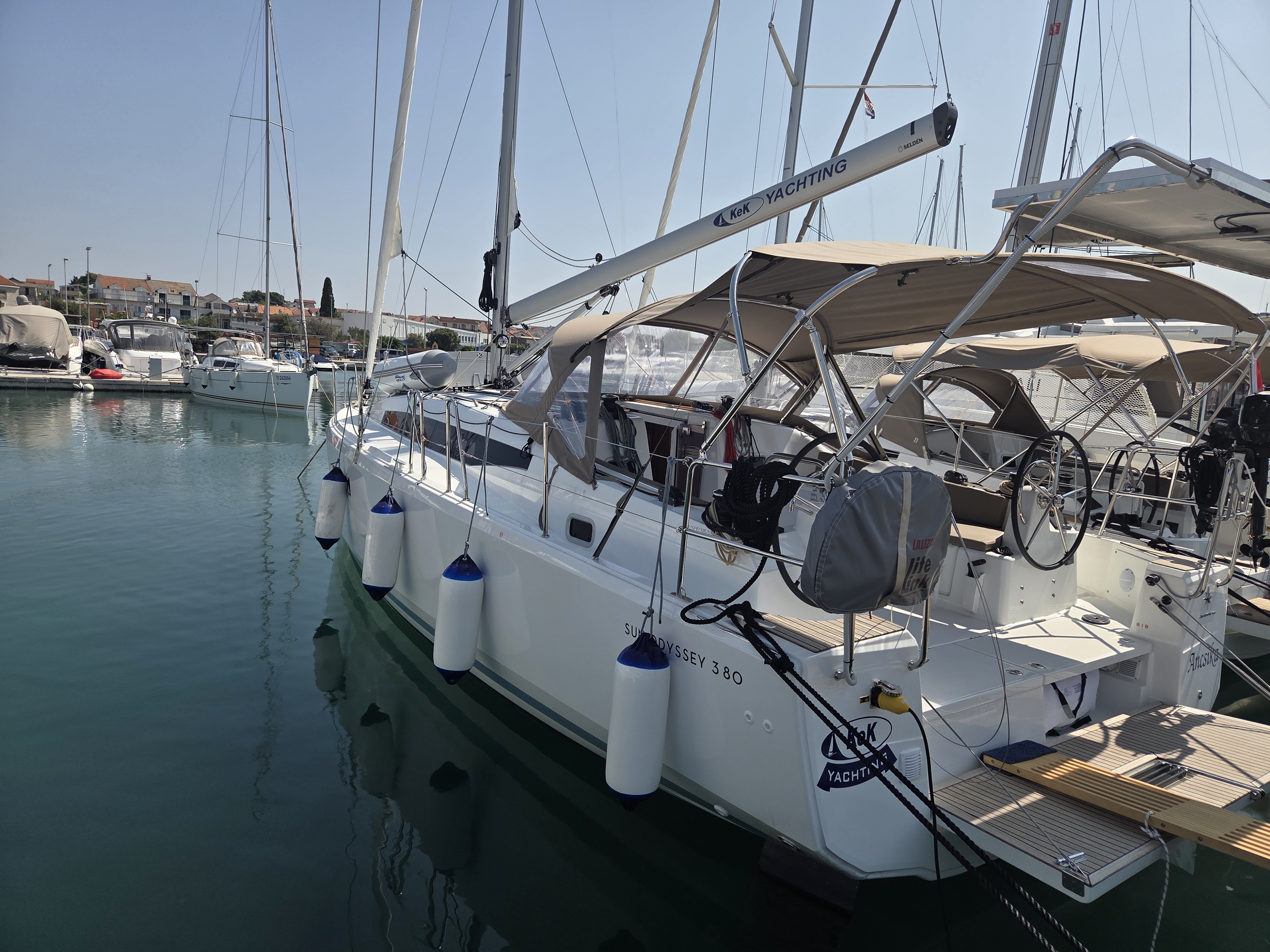 Ancsika, Jeanneau Sun Odyssey 380, photo 2