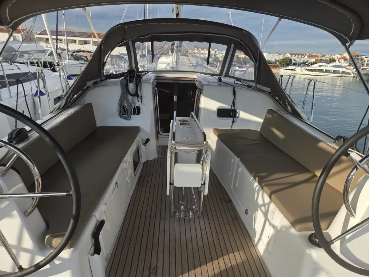 Kavinton, Jeanneau Sun Odyssey 380